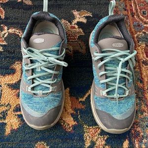 KEEN hiking shoes